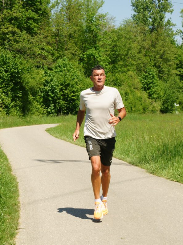 joerg-graefingholt-jogging_cut